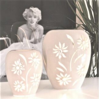 Lampada ovale in maiolica traforata